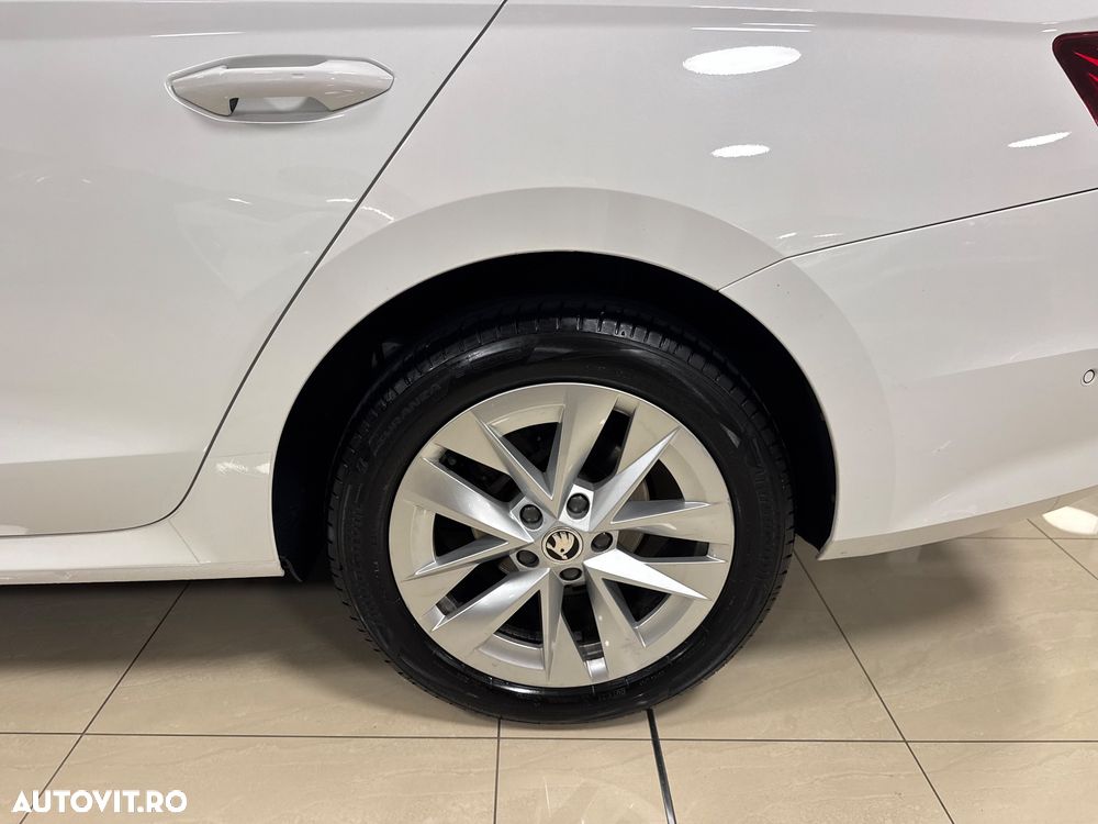Skoda Octavia 2.0 TDI DSG First Edition - 38