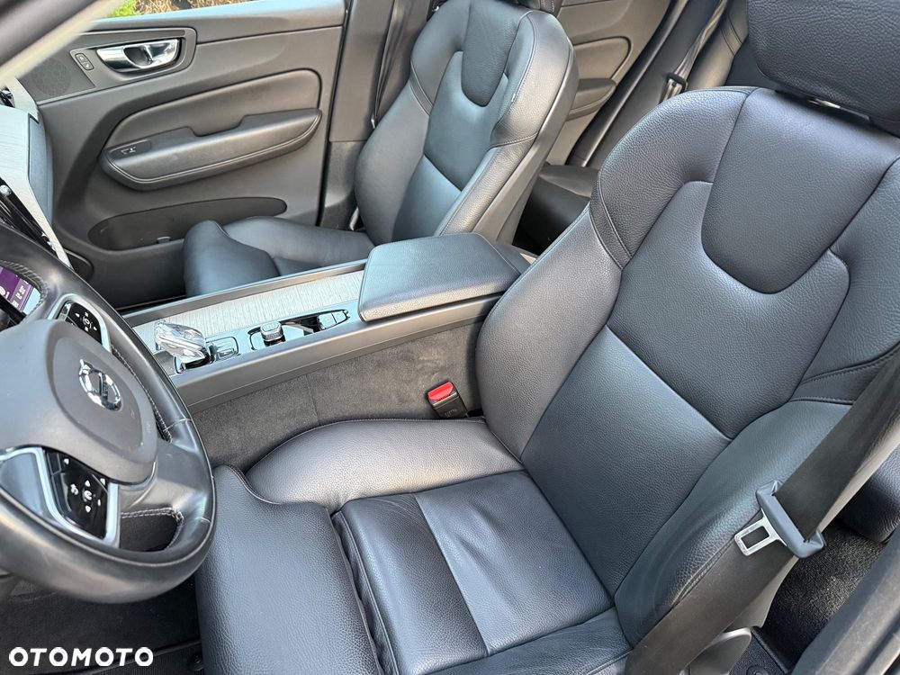 Volvo XC 60 B4 D Inscription - 32