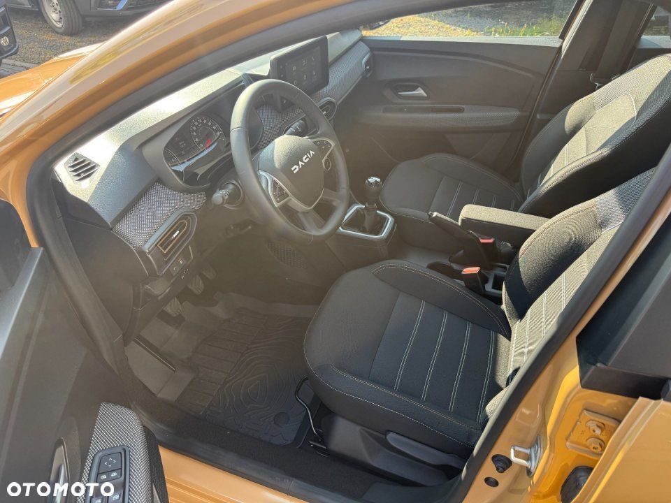 Dacia Sandero - 6