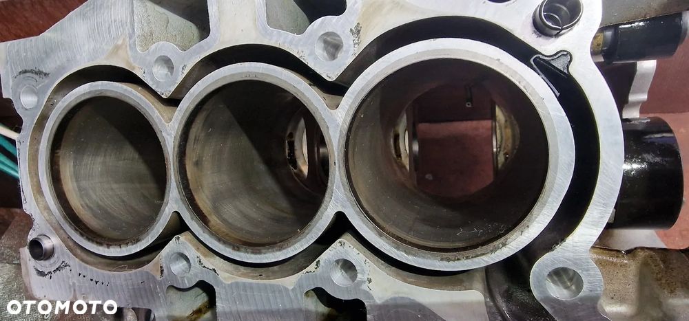 Blok silnika OPEL Citroën PEUGEOT.2 THP HN05 - 3
