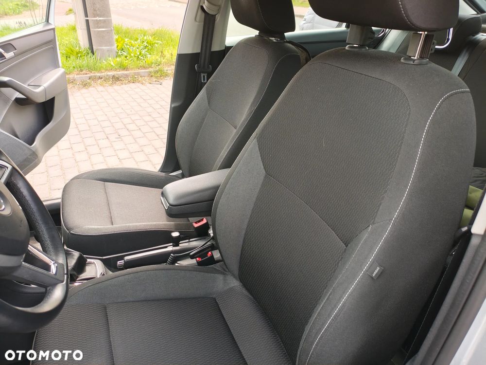 Skoda RAPID 1.2 TSI Ambition - 9