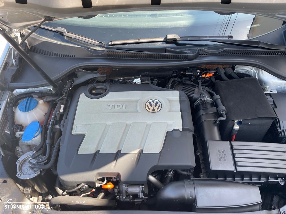 VW Golf 2.0 TDi Trendline - 8