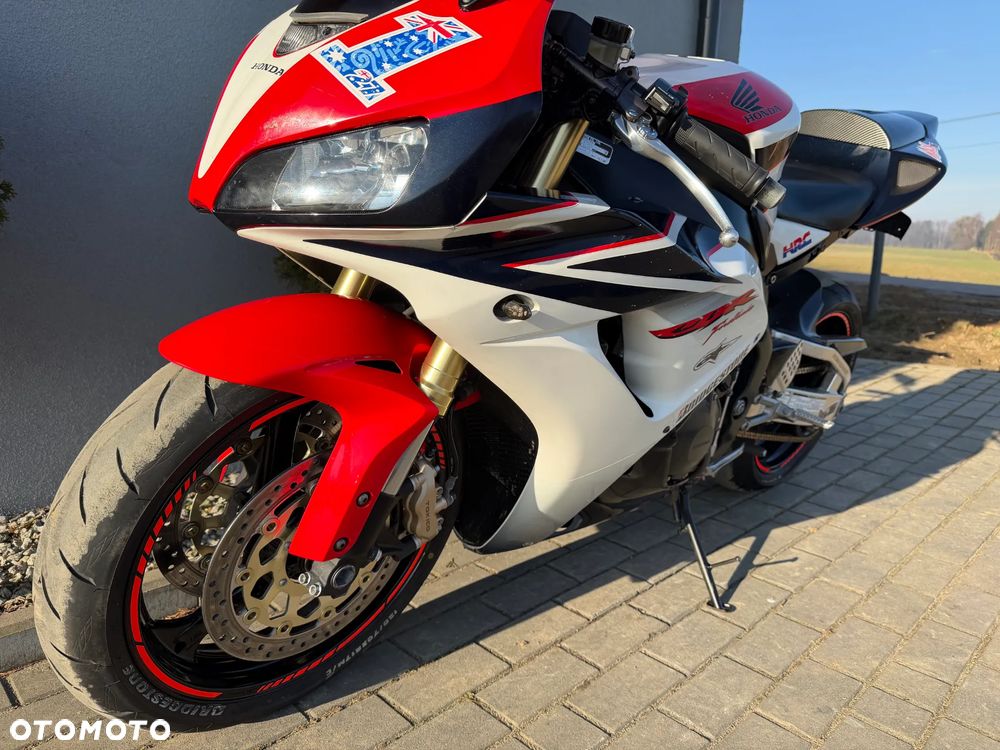 Honda CBR - 33