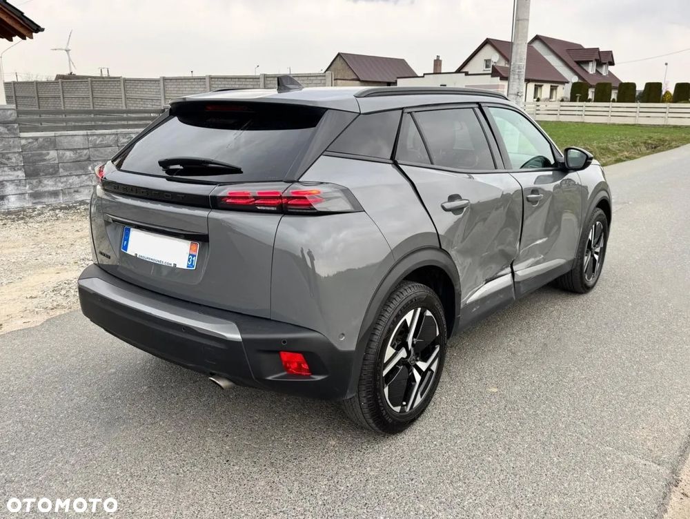 Peugeot 2008 BlueHDi 130 EAT8 Allure - 6