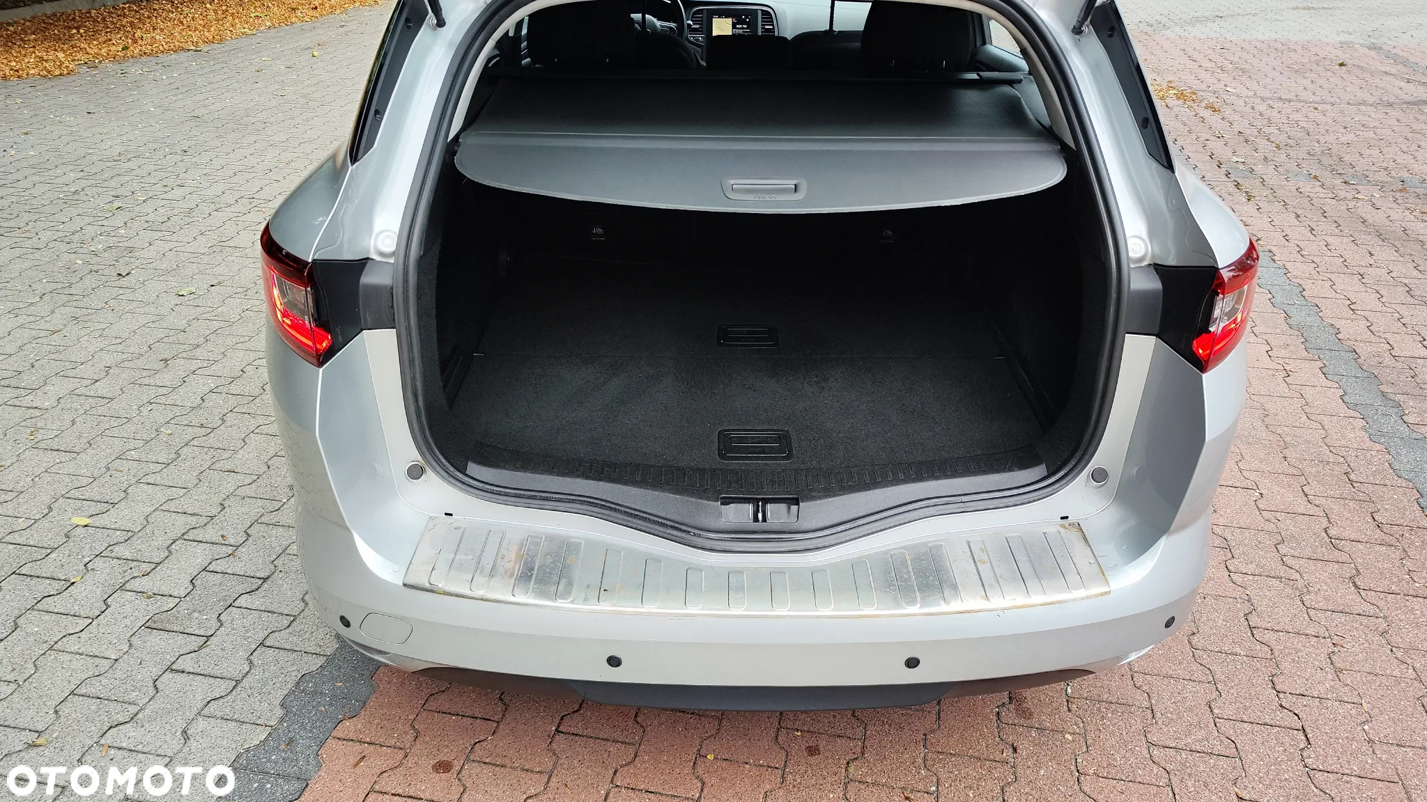 Renault Megane ENERGY TCe 100 EXPERIENCE - 8