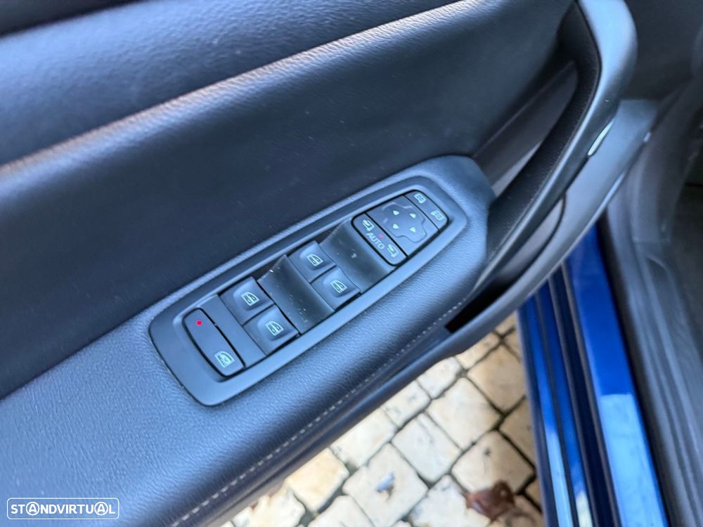 Renault Mégane Sport Tourer 1.6 E-Tech Plug-In E-Tech Hybrid Engineered - 10