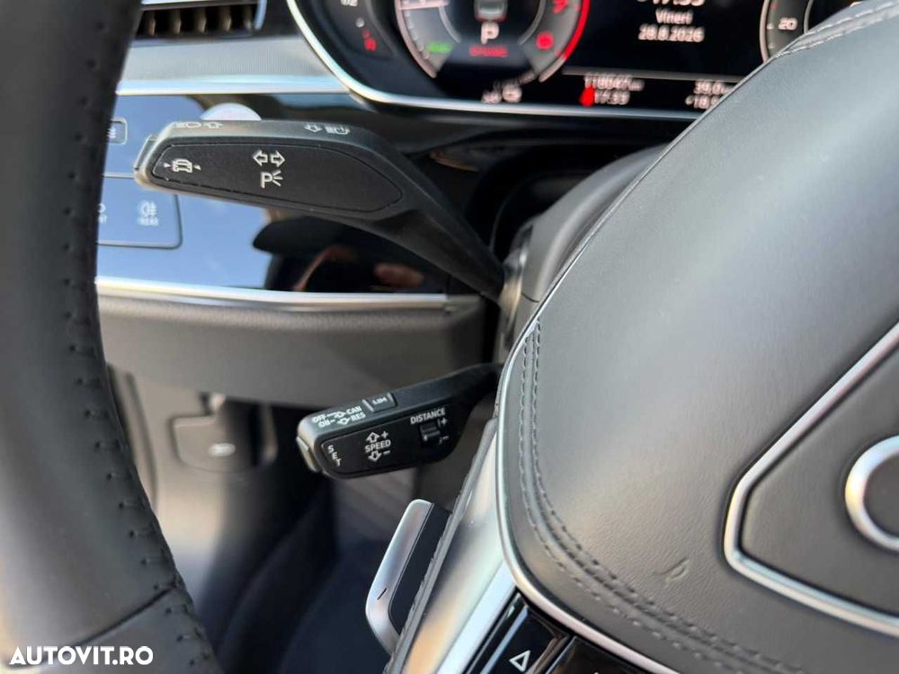 Audi A8 - 30