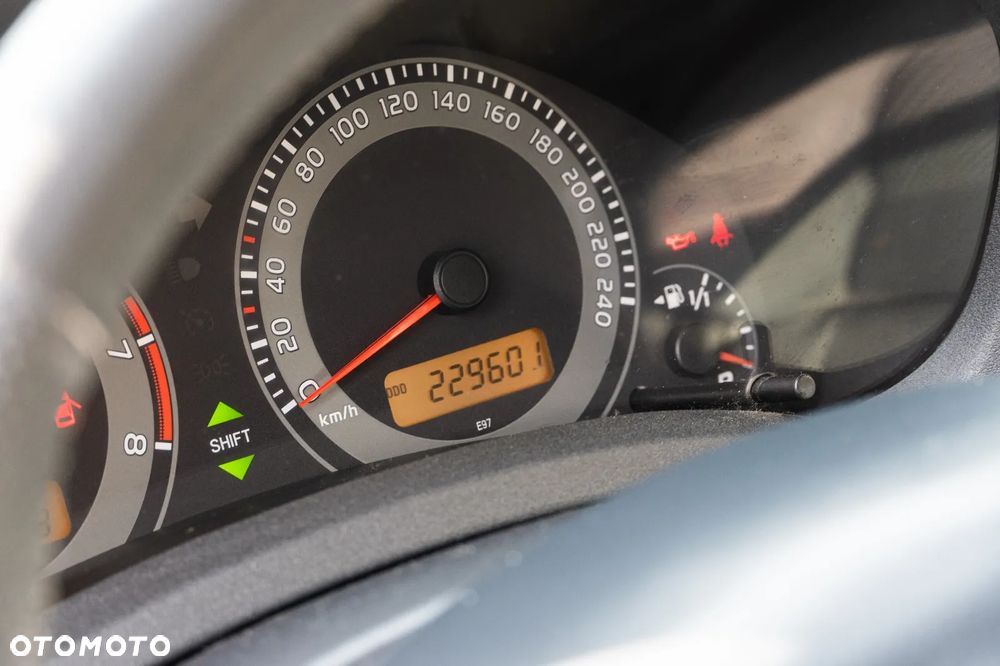 Toyota Auris 1.6 Premium - 4