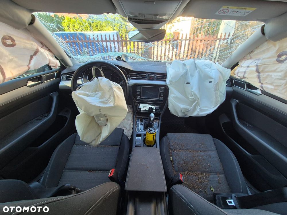 Volkswagen Passat 2.0 TDI EVO Business DSG - 15