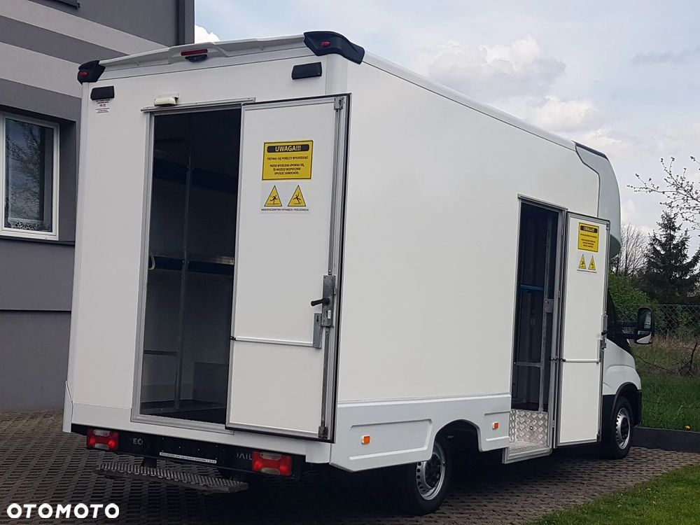 Iveco DAILY KONTENER NISKOPODŁOGOWY 4,43x2,23x2,42 SKLEP FOODTRUCK BAR KLIMA KONIOWÓZ KAMPER - 37