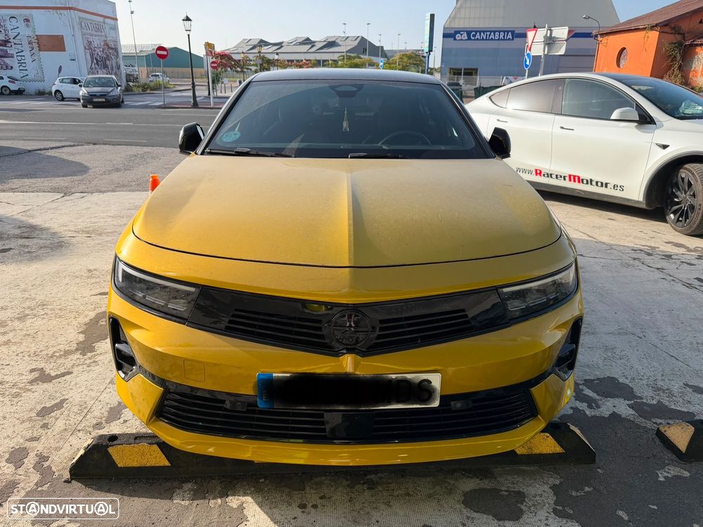 Opel Astra 1.2 T GS - 1