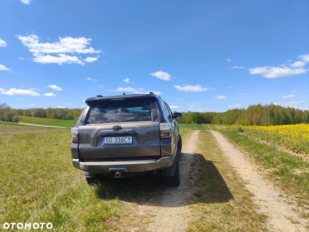 Toyota 4-Runner - 13