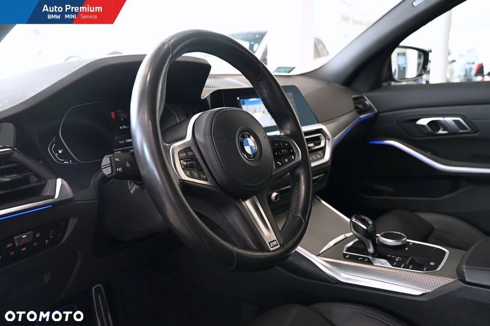 BMW Seria 3 318i M Sport - 6