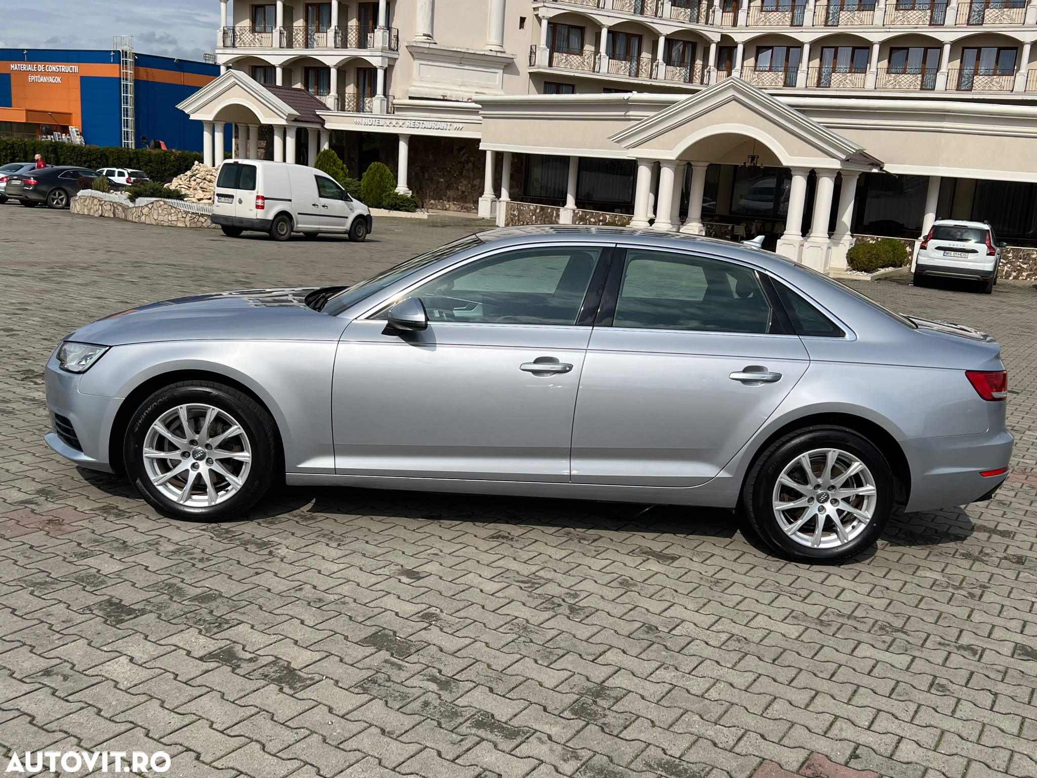 Audi A4 2.0 TDI DPF multitronic Ambiente - 28