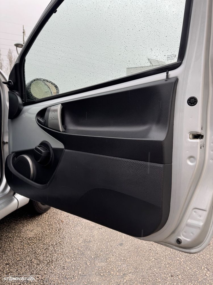 Toyota Aygo 1.0 + AC+VSC - 7