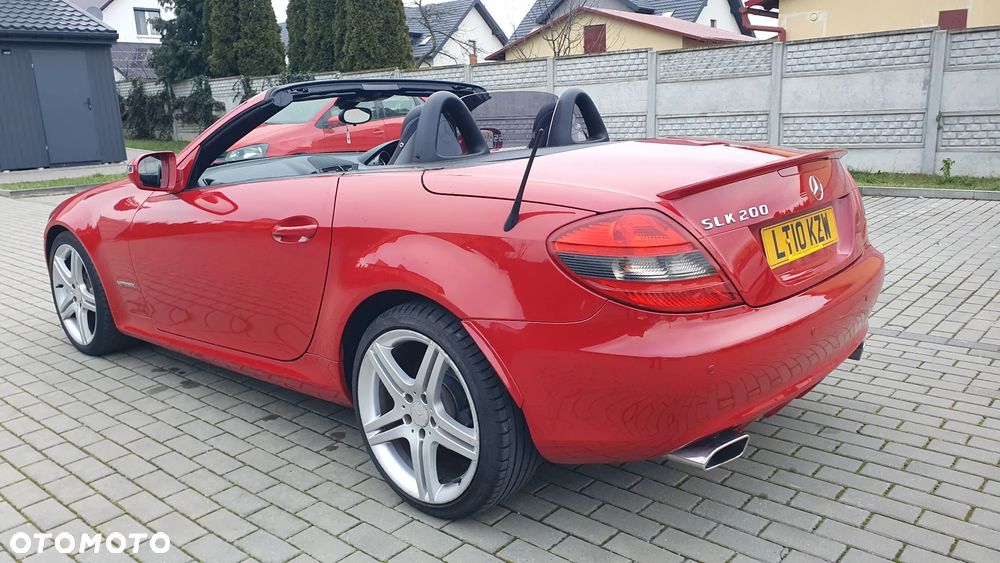 Mercedes-Benz SLK 200 BlueEFFICIENCY 7G-TRONIC Roadster pur - 37