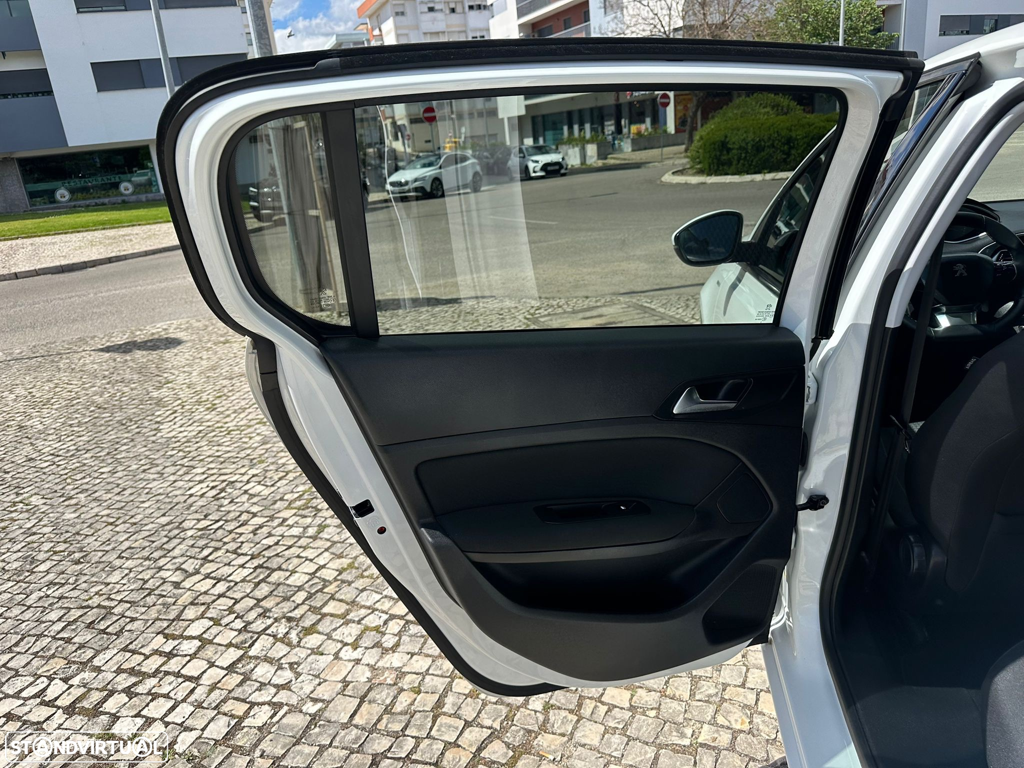 Peugeot 308 1.5 BlueHDi Active - 17