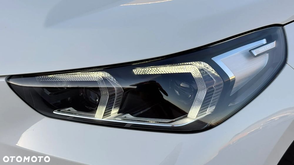 BMW iX1 - 9