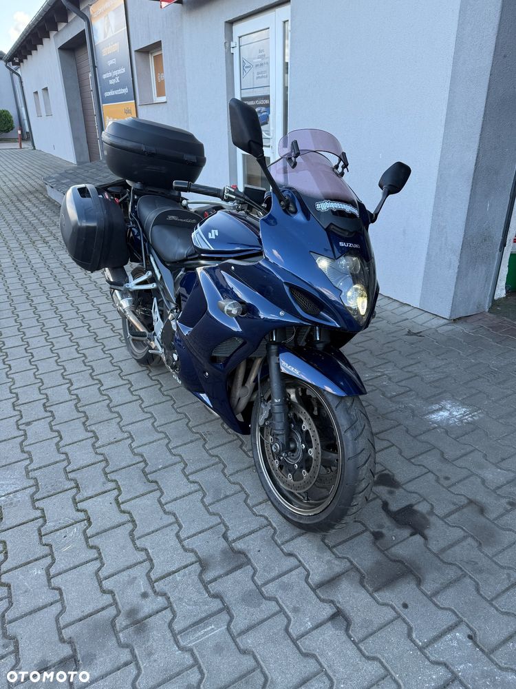 Suzuki GSX - 2