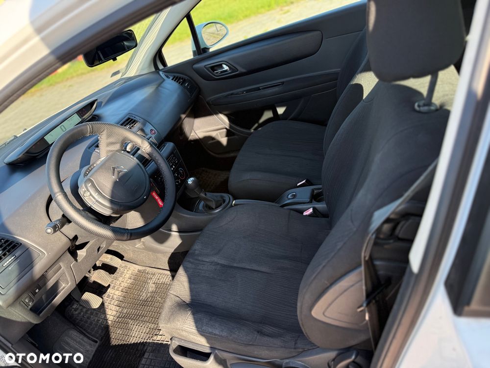 Citroën C4 1.4 16V Equilibre - 8