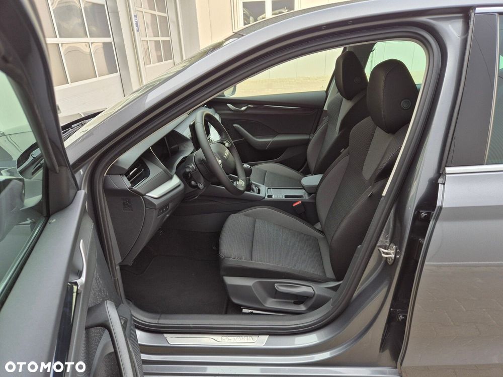 Skoda Octavia 1.5 TSI Drive Selection - 15