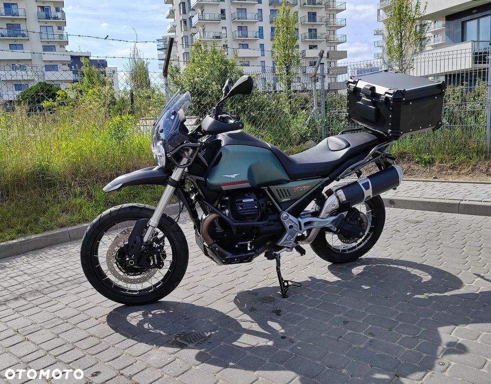 Moto Guzzi V85 - 4