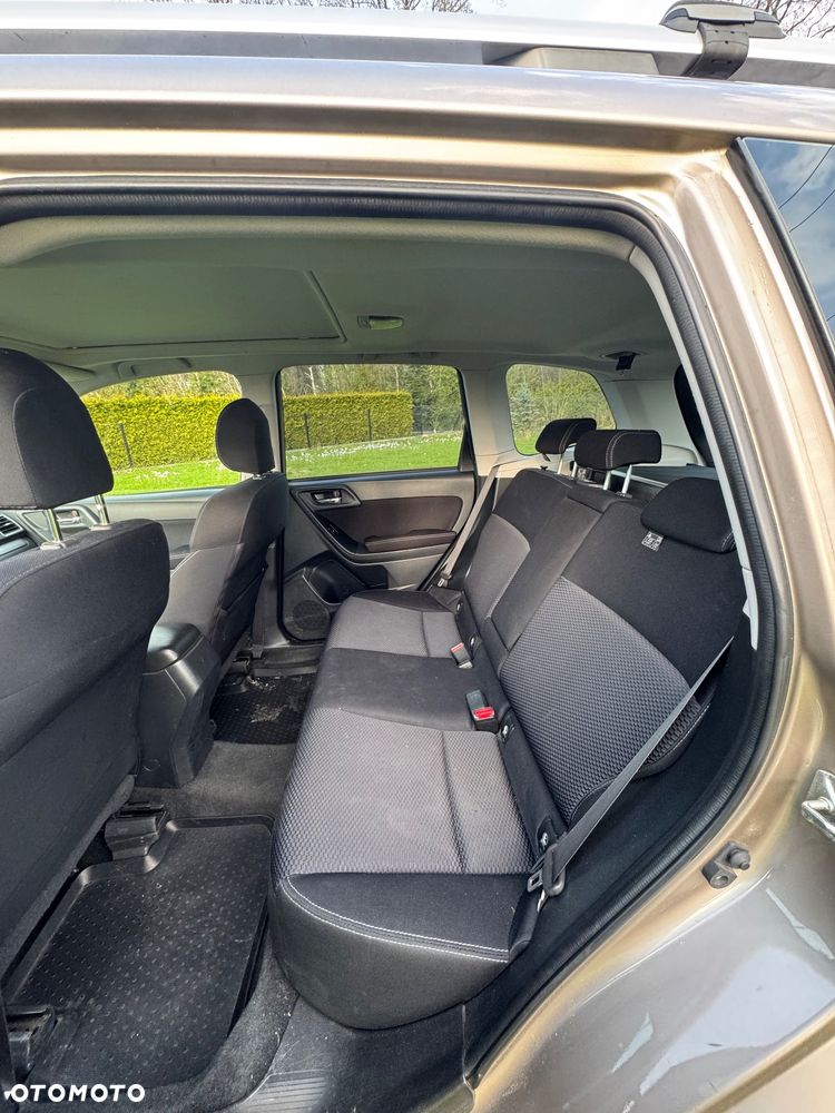 Subaru Forester 2.0i Comfort EU6 - 8