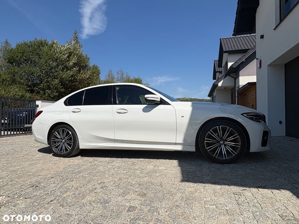 BMW Seria 3 318i M Sport - 4