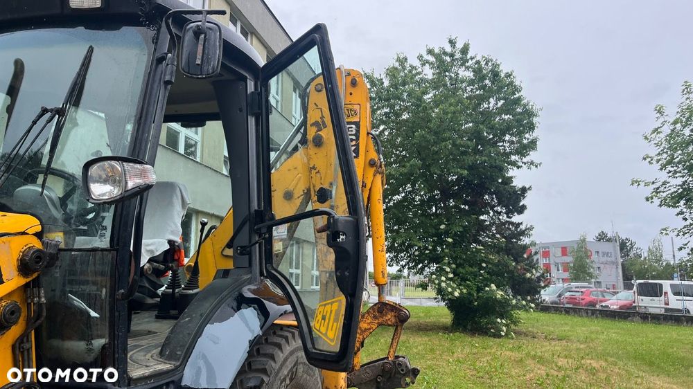 JCB 3 Cx 4X4 - 9