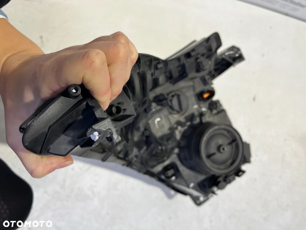 Lampa RENAULT TRAFFIC prawa przód 1EE011410-46 - 3