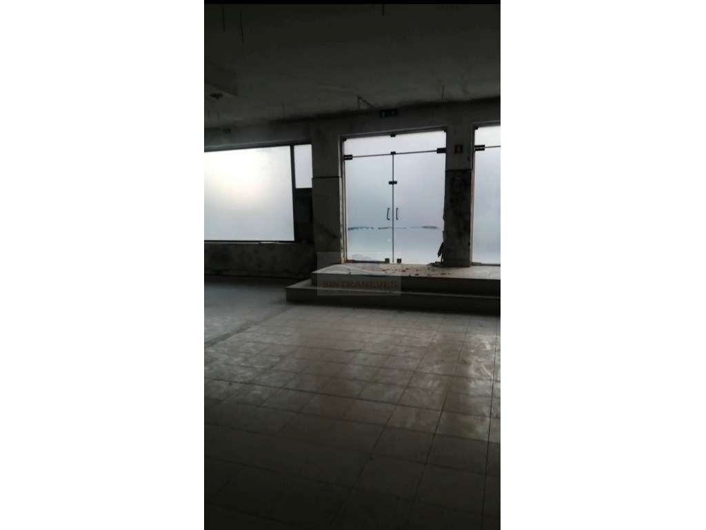Lojas Comerciais com Excelente Visibilidade | Avenida do Brasil - A... - Grande imagem: 3/5