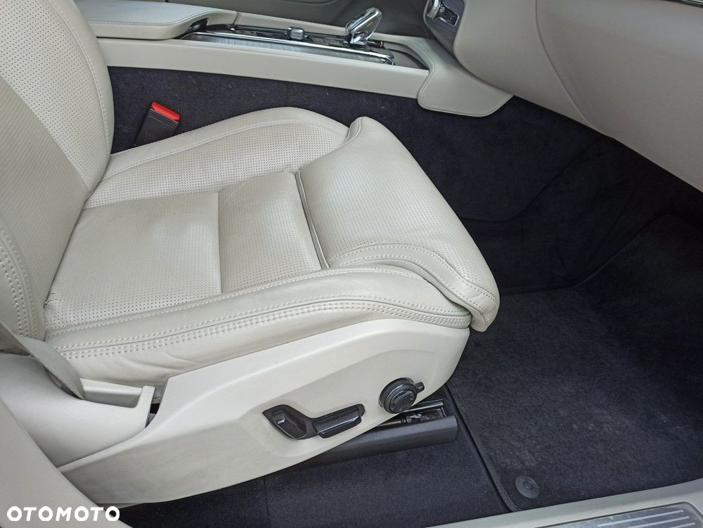 Volvo XC 90 - 16