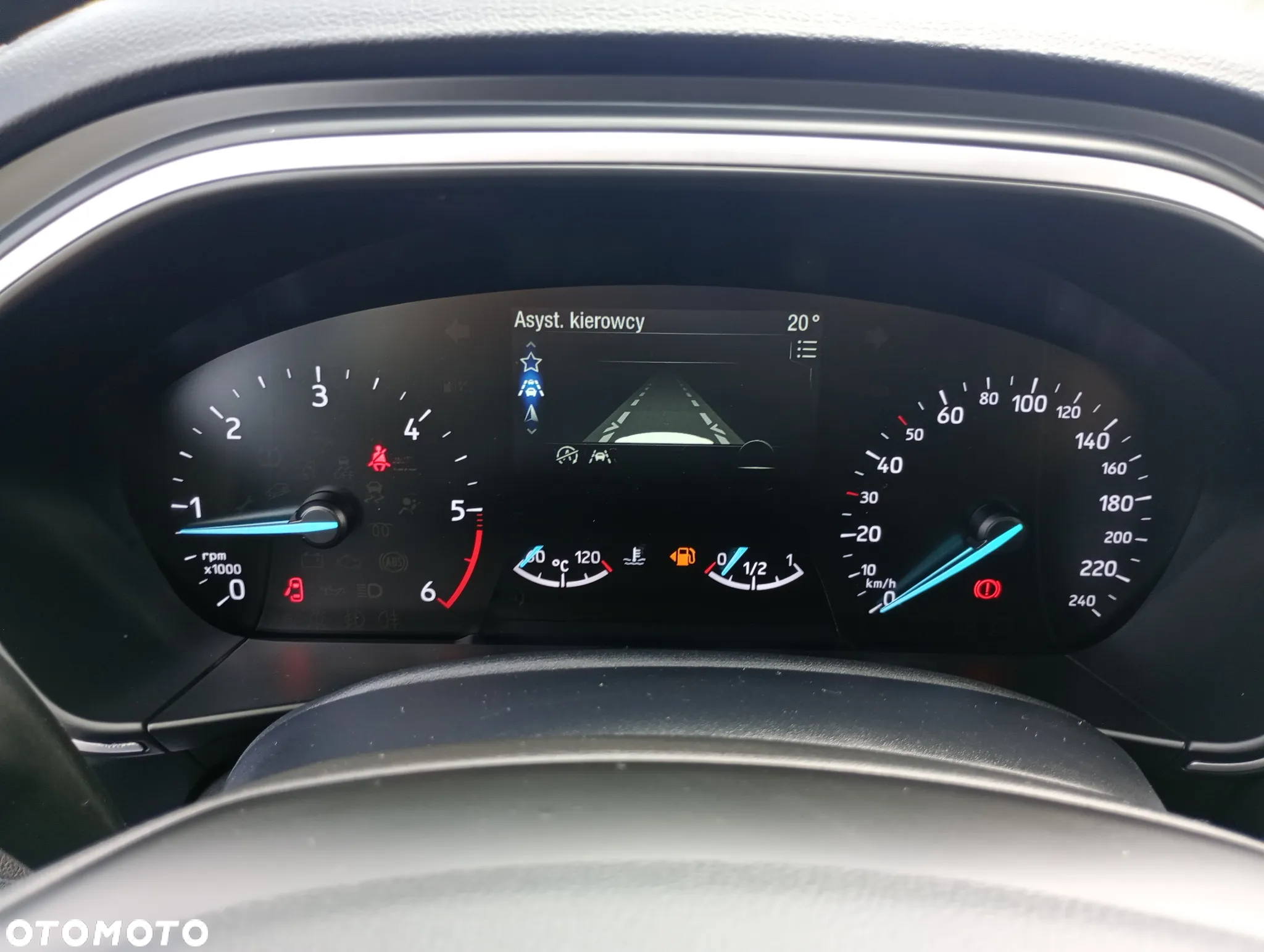 Ford Focus 1.5 EcoBlue Start-Stopp-System COOL&CONNECT DESIGN - 22