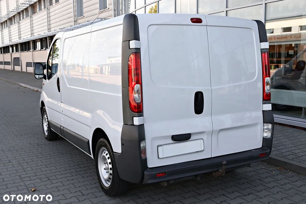 Opel VIVARO - 23