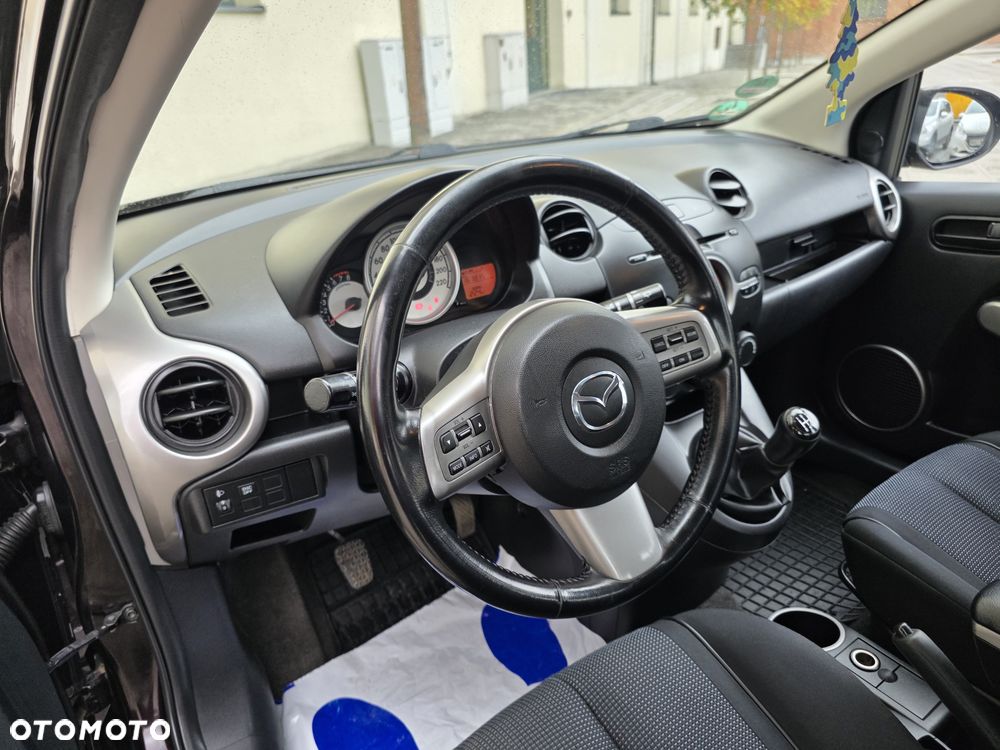 Mazda 2 1.5 Sport - 16
