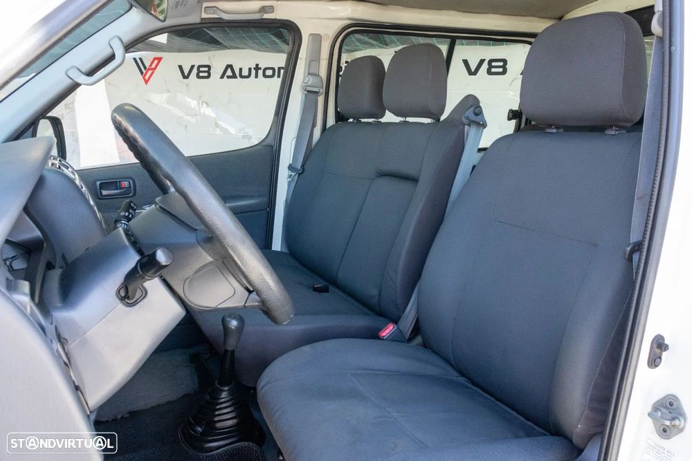 Toyota HiAce 2.5 D-4D Service 2.8T - 15