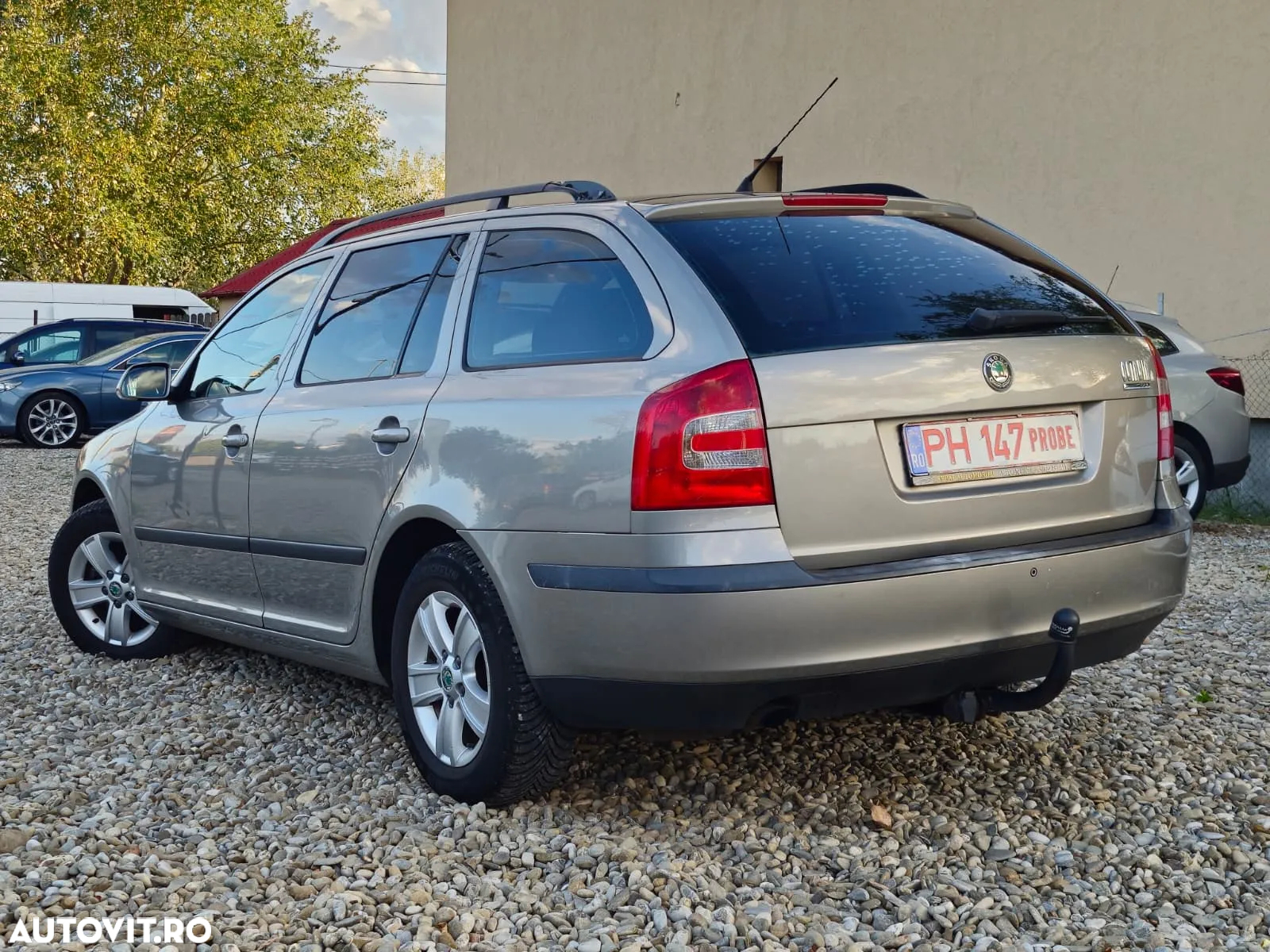 Skoda Octavia Combi 1.6 MPI Ambiente - 4