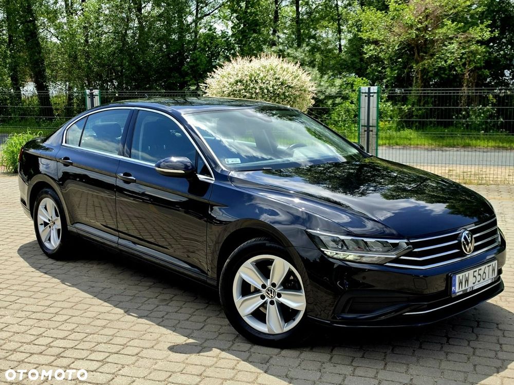 Volkswagen Passat - 18