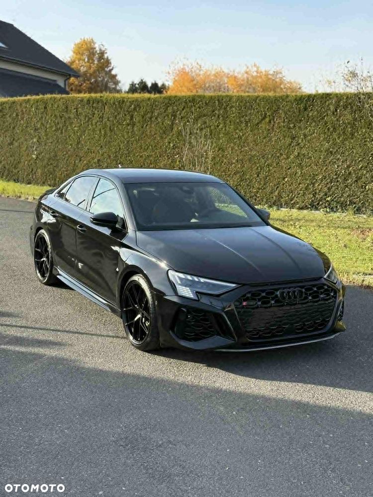 Audi RS3 Limousine - 4