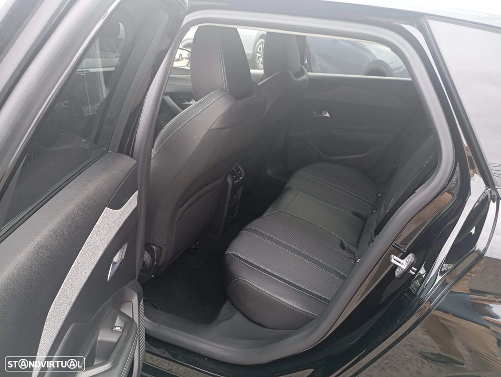 Peugeot 308 SW - 7