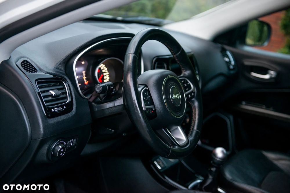 Jeep Compass 1.4 MultiAir Limited - 21