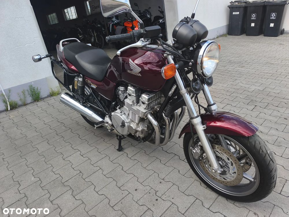 Honda CB - 4