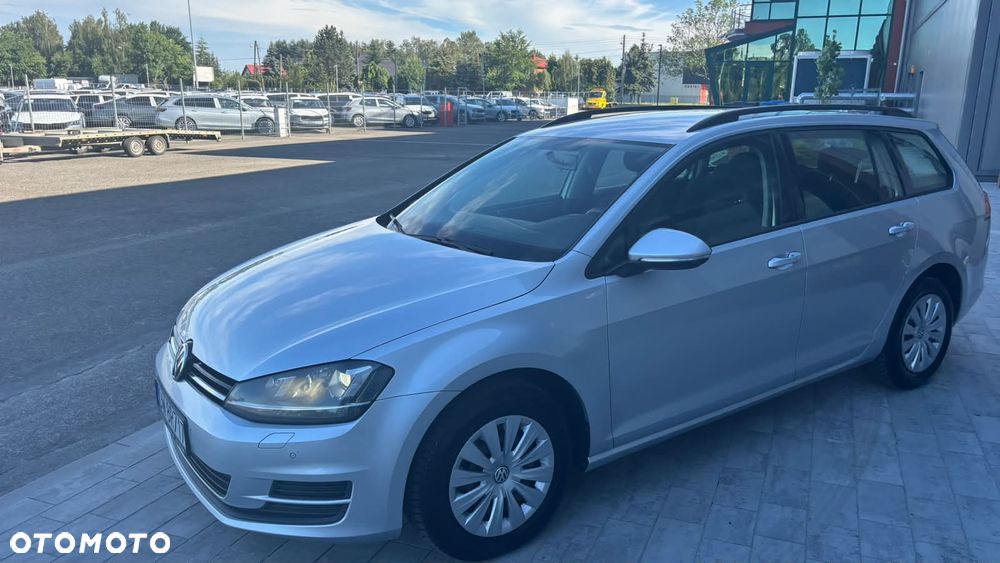 Volkswagen Golf 1.6 TDI Trendline DSG - 12