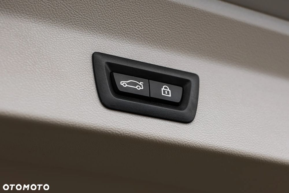 BMW X3 sDrive18d sport - 39