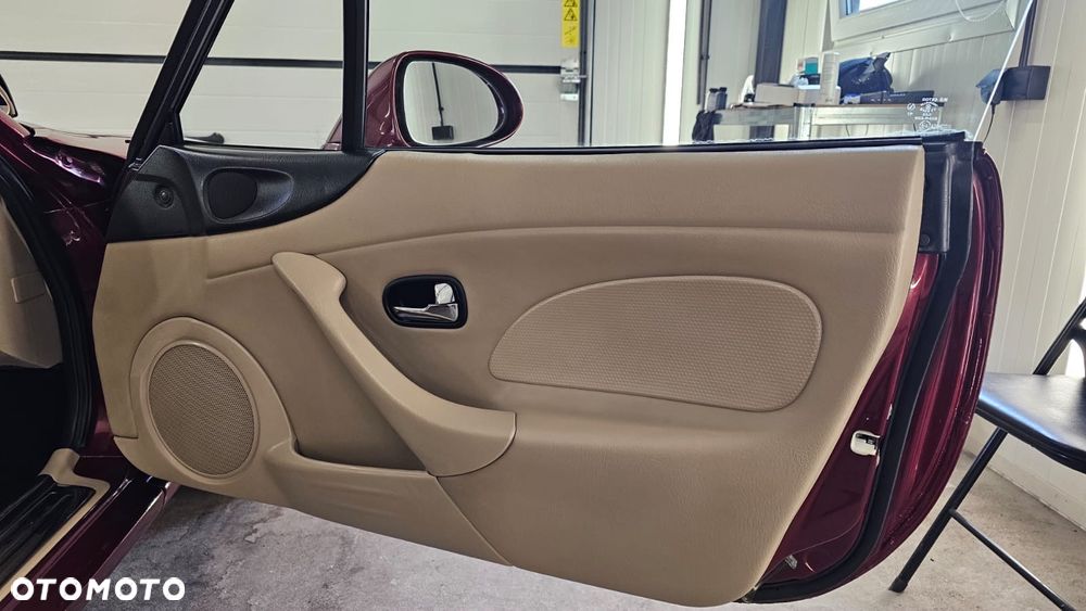 Mazda MX-5 1.9i 16V Memories - 20