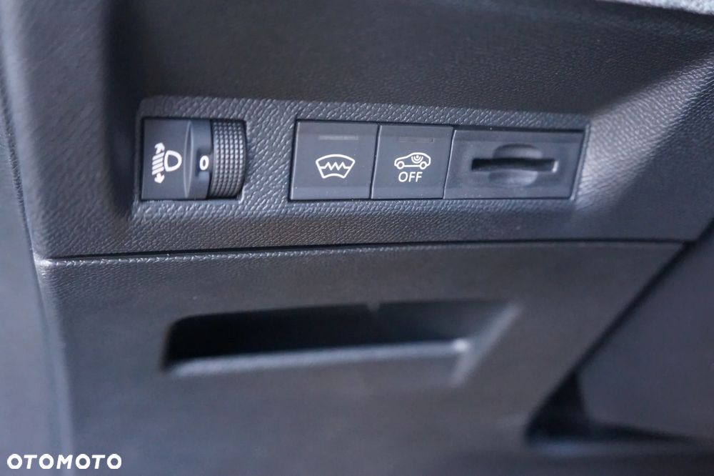 Peugeot 3008 1.2 PureTech mHEV Allure Pack S&S e-DCS6 - 13