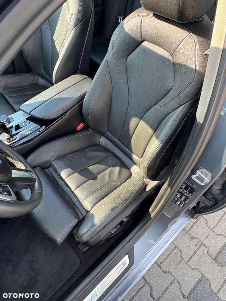 BMW Seria 5 520d - 14