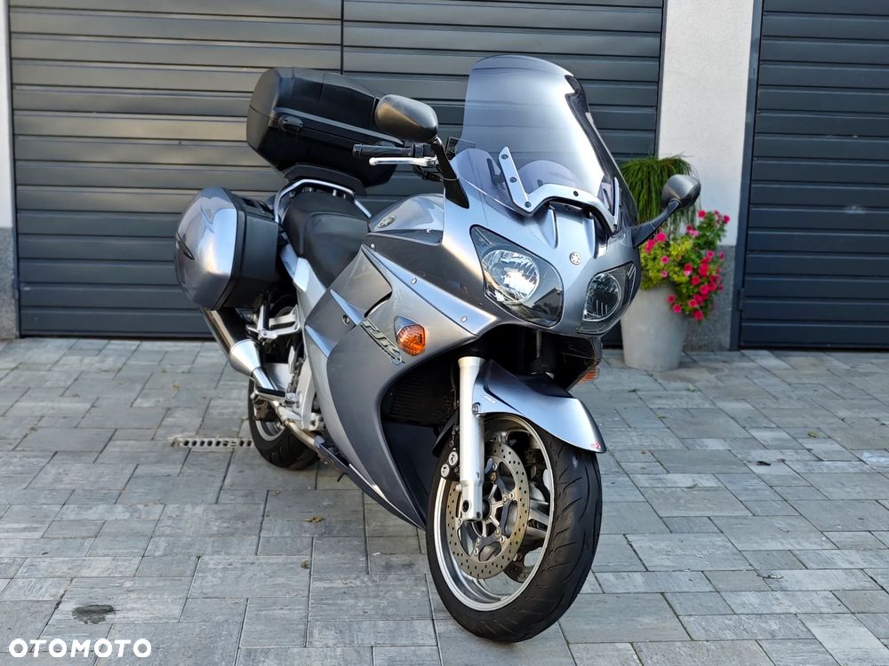 Yamaha FJR - 35