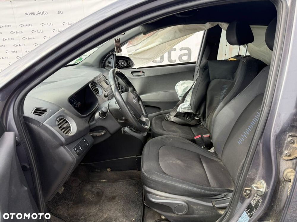 Hyundai i10 1.2 Passion - 12