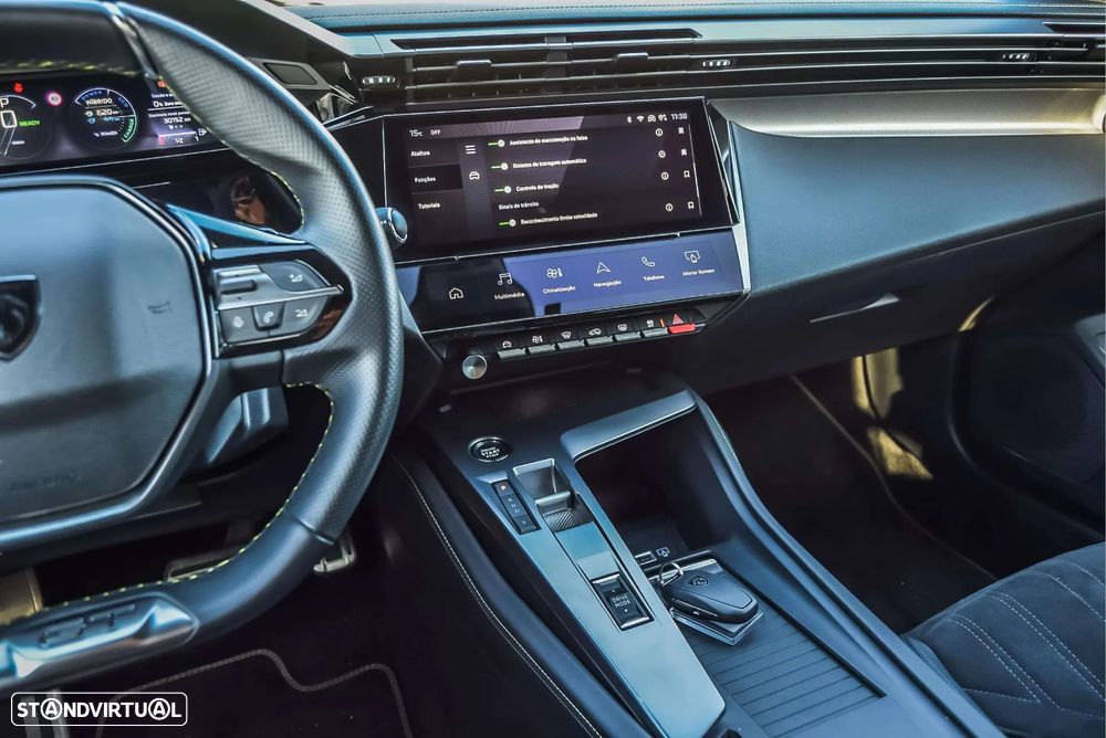 Peugeot 408 1.6 Hybrid GT e-EAT8 - 33